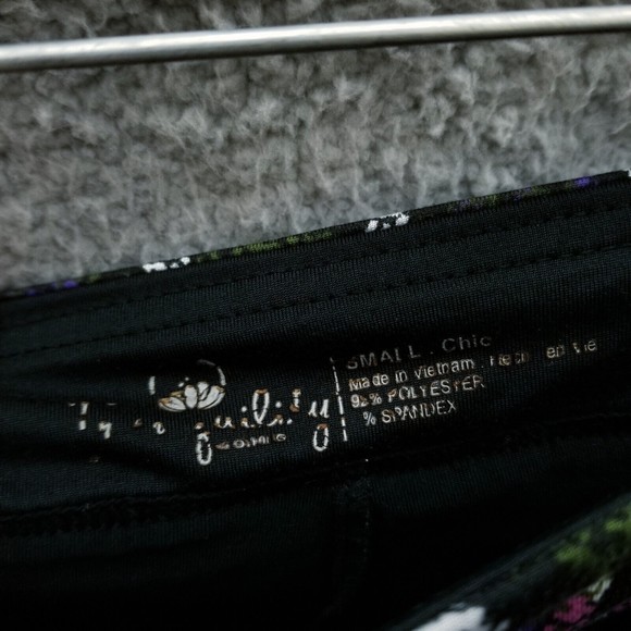 Tranquility Women's S Floral Black Short A-Line Activewear Skort 29" 3" 6.75" - Picture 2 of 4